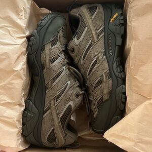 Merrell Men’s Shoes 10.5